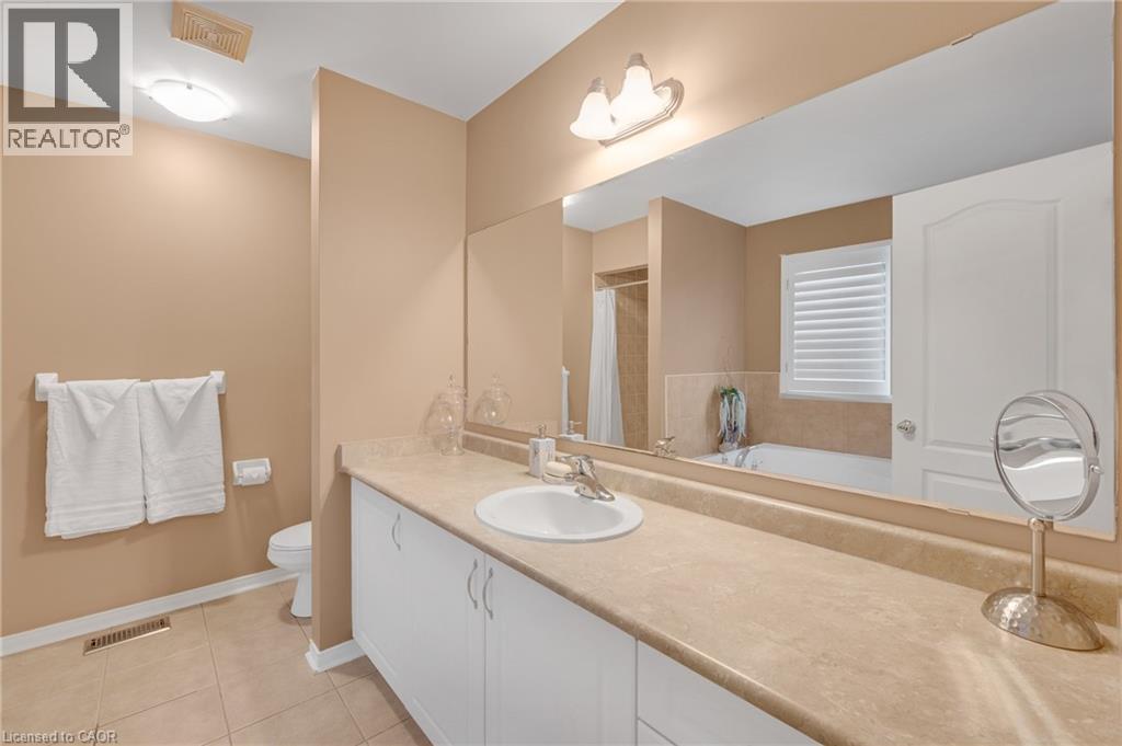 6 WILSONGARY Circle, Ajax, Ontario, L1T0G7 — Photo 25