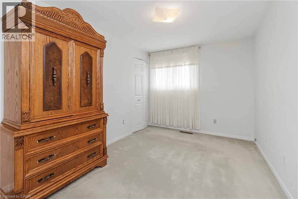 36 BUCKINGHAM DRIVE - 25