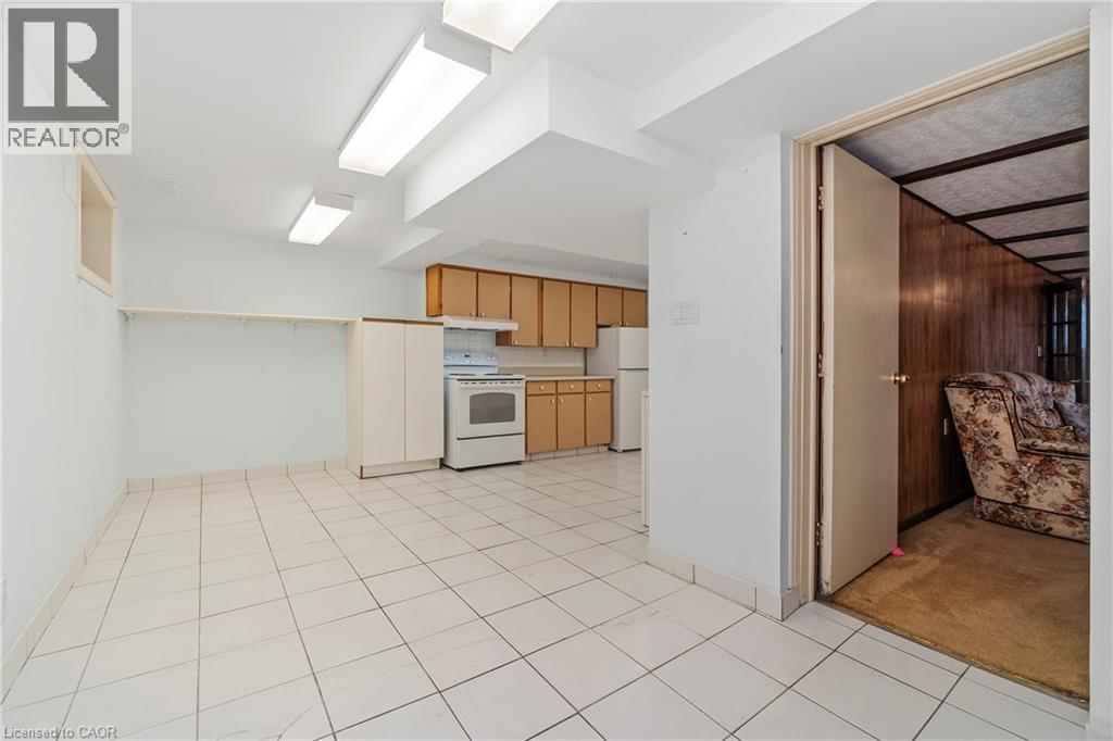 36 BUCKINGHAM DRIVE - 35