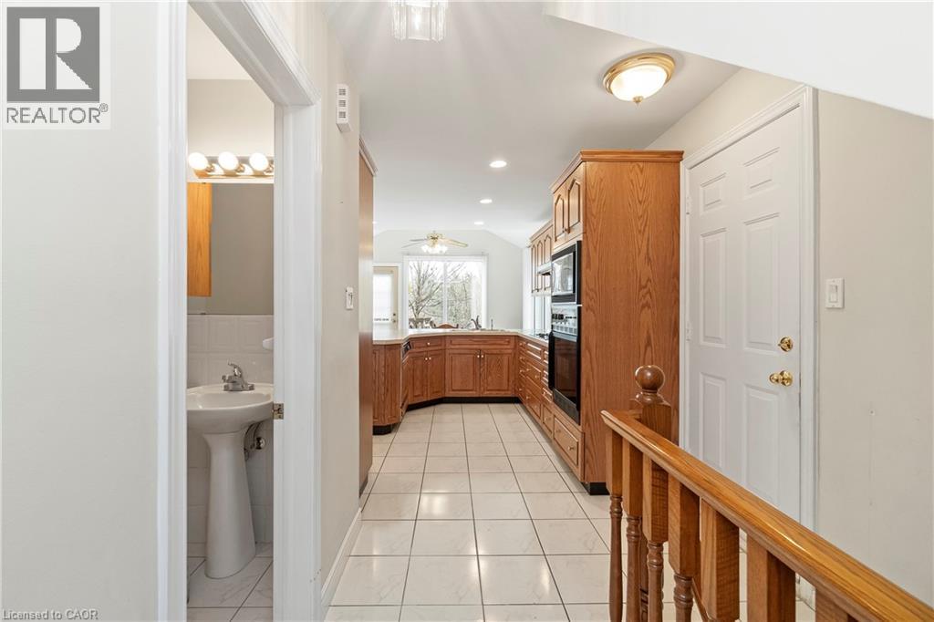 36 BUCKINGHAM DRIVE - 6