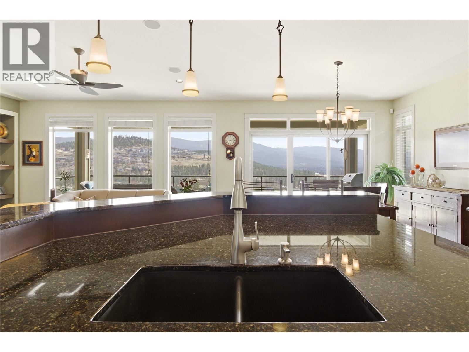 1443 Wilmot Avenue, Kelowna