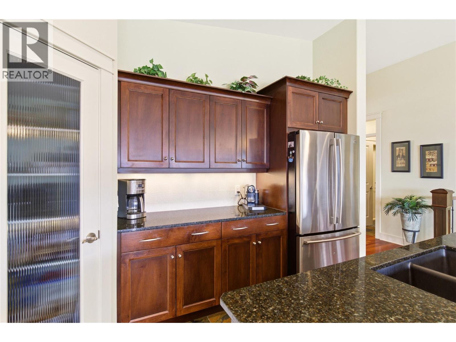 1443 Wilmot Avenue, Kelowna