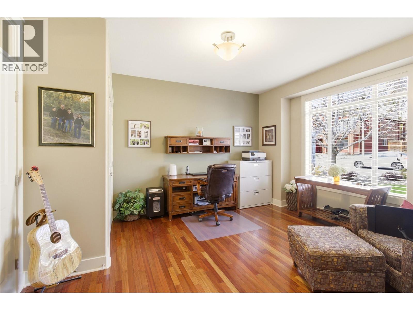 1443 Wilmot Avenue, Kelowna