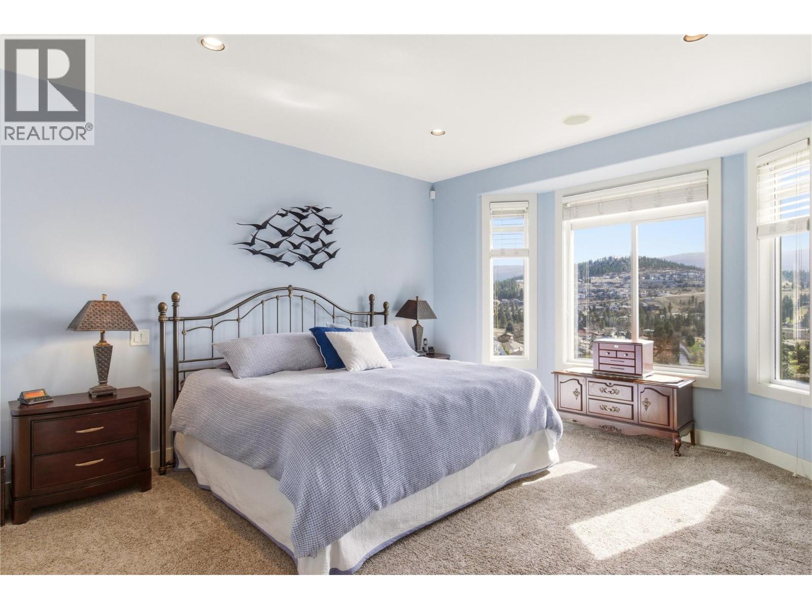 1443 Wilmot Avenue, Kelowna