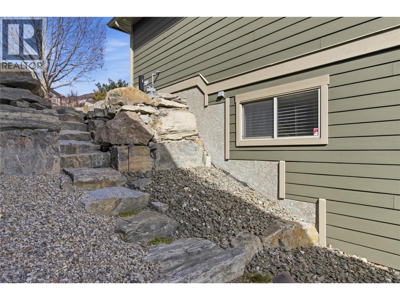 1443 Wilmot Avenue, Kelowna