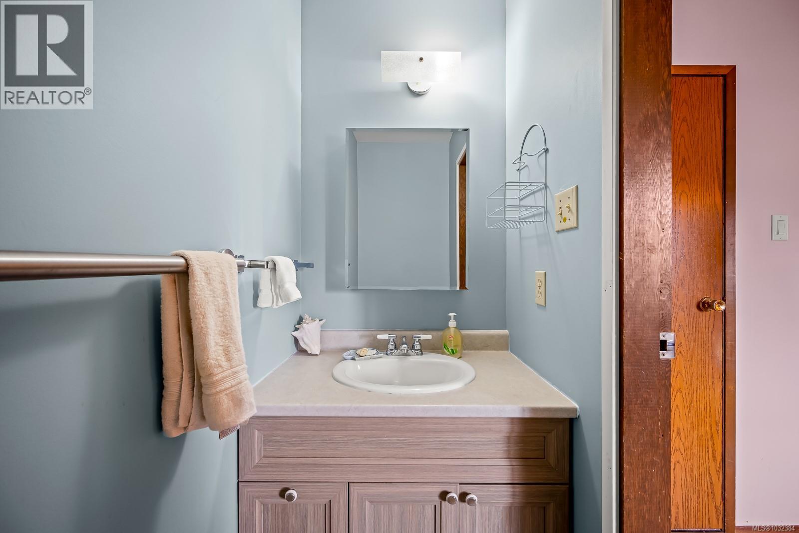 1764 MCLAUCHLIN DR - 26