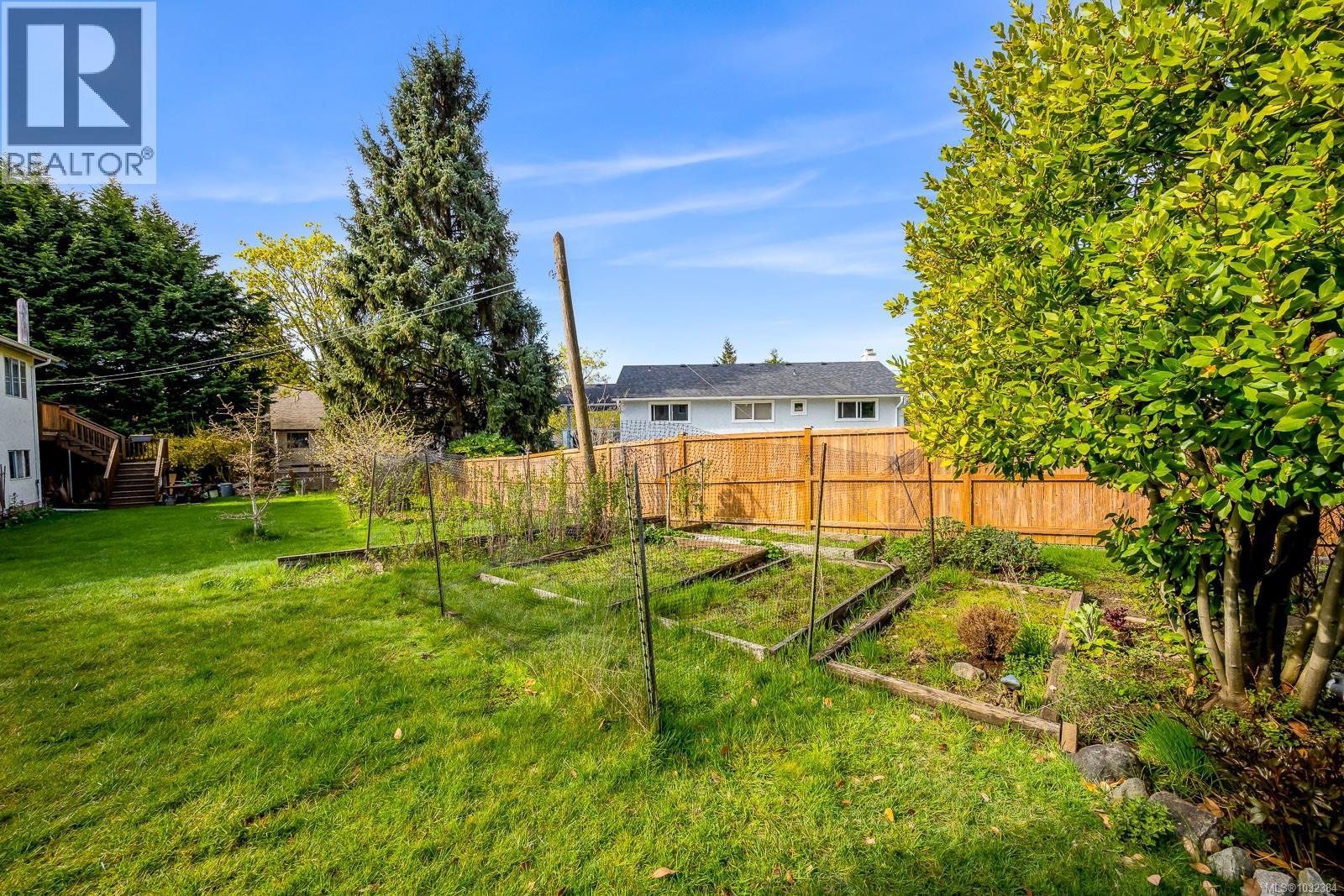 1764 MCLAUCHLIN DR - 50