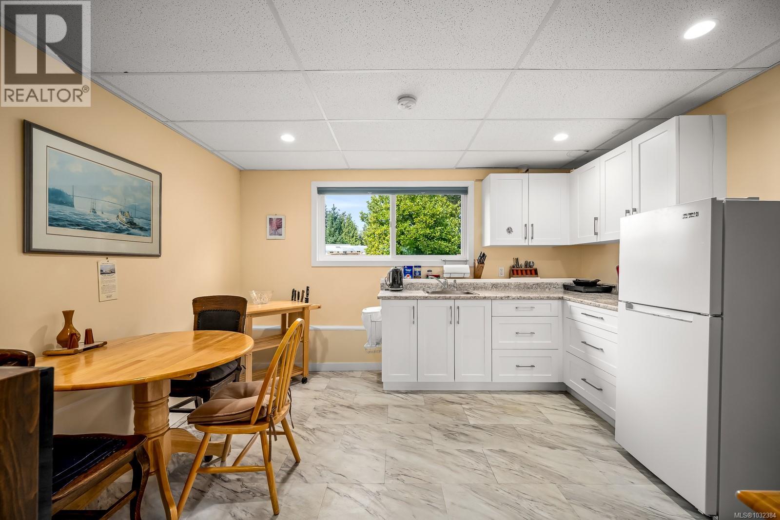 1764 MCLAUCHLIN DR - 36