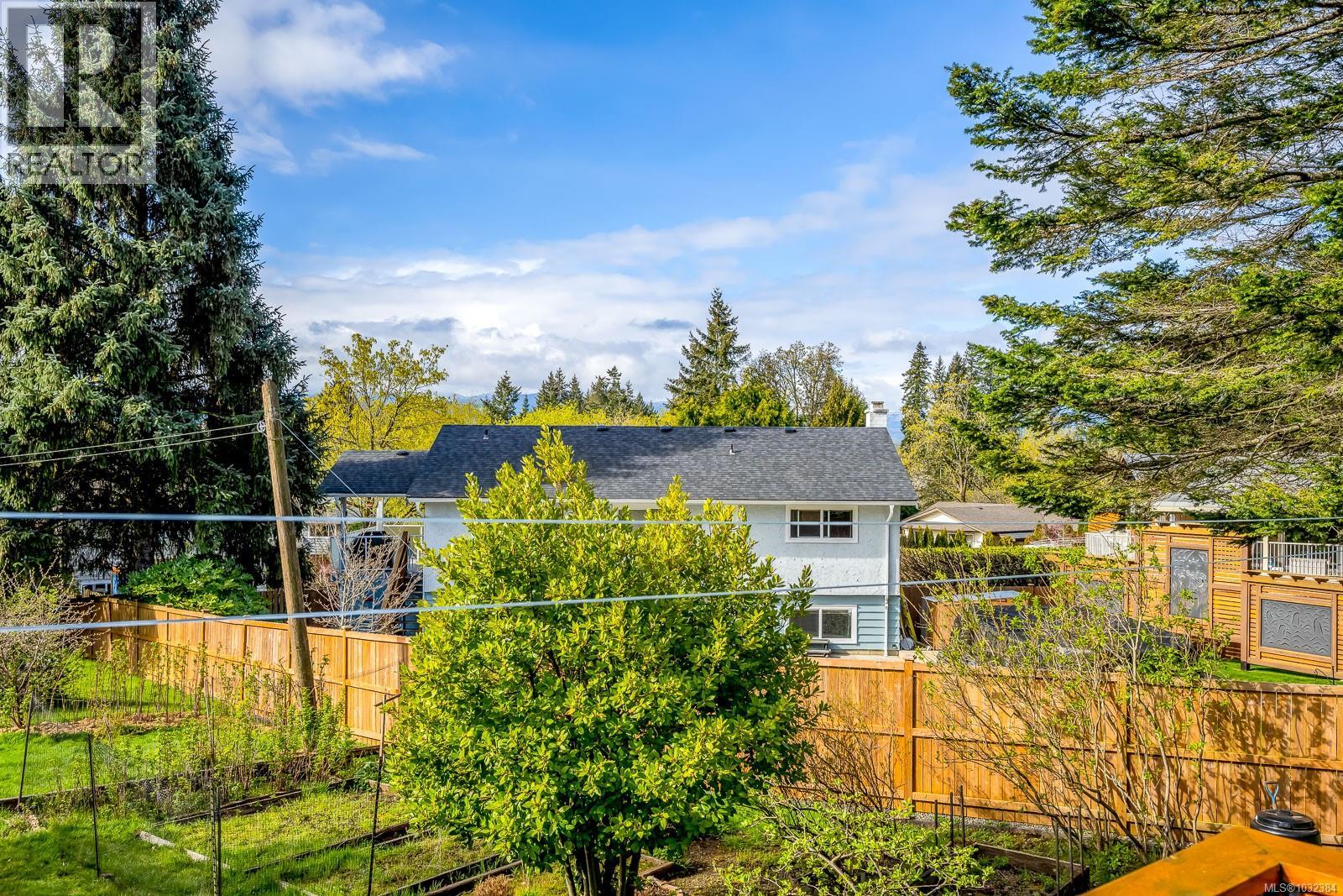 1764 MCLAUCHLIN DR - 58