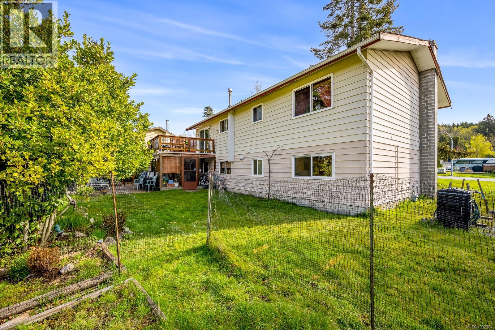 1764 MCLAUCHLIN DR - 51