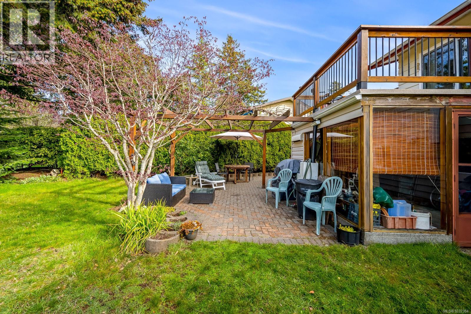 1764 MCLAUCHLIN DR - 49