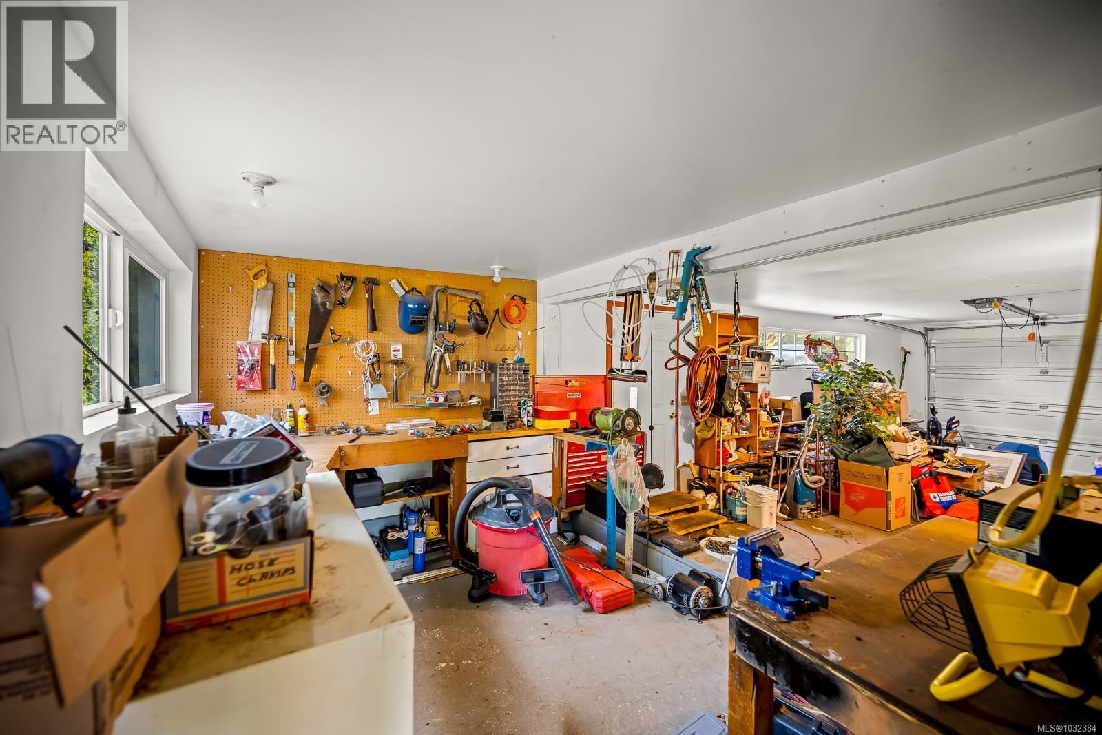 1764 MCLAUCHLIN DR - 54