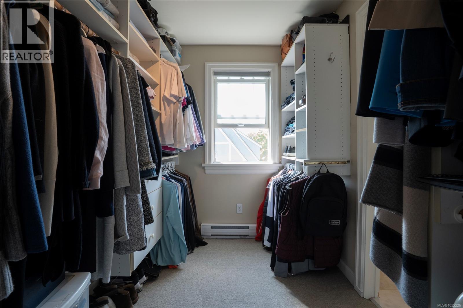 2741 DUFFERIN AVE - 20