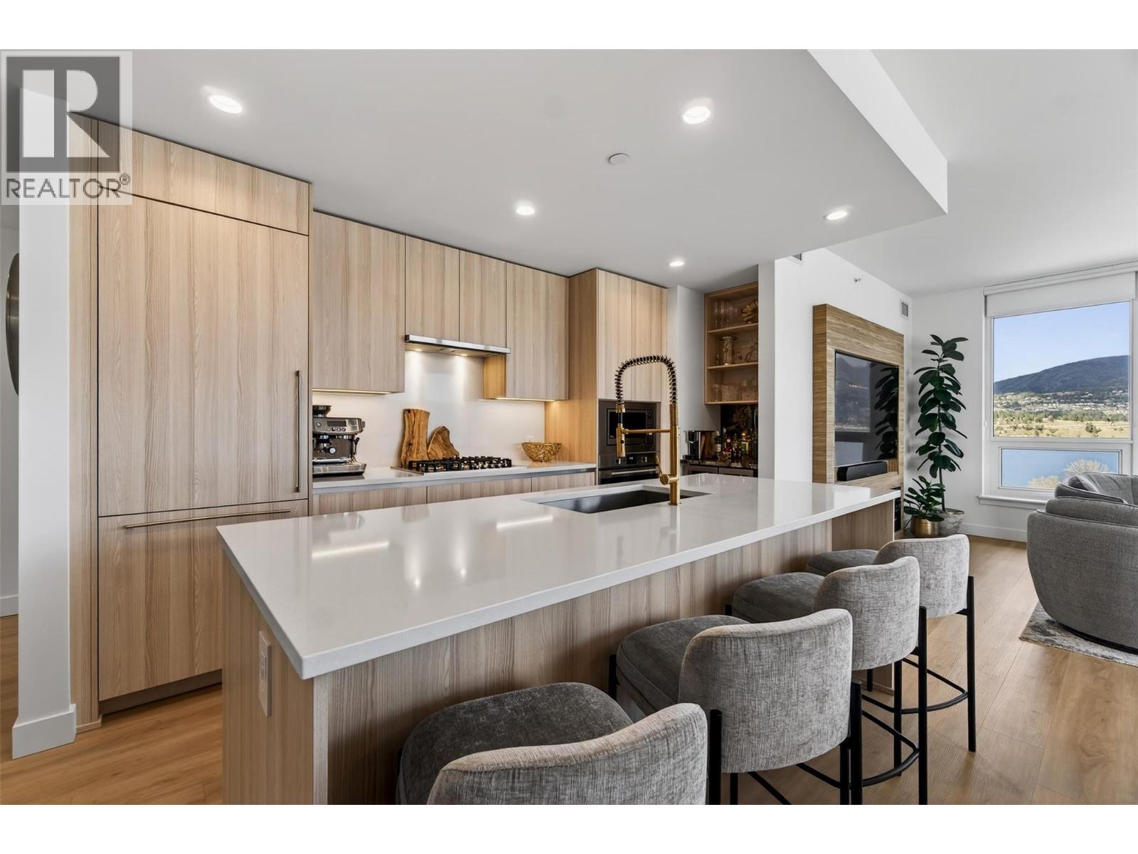 1308 238 Leon Avenue, Kelowna