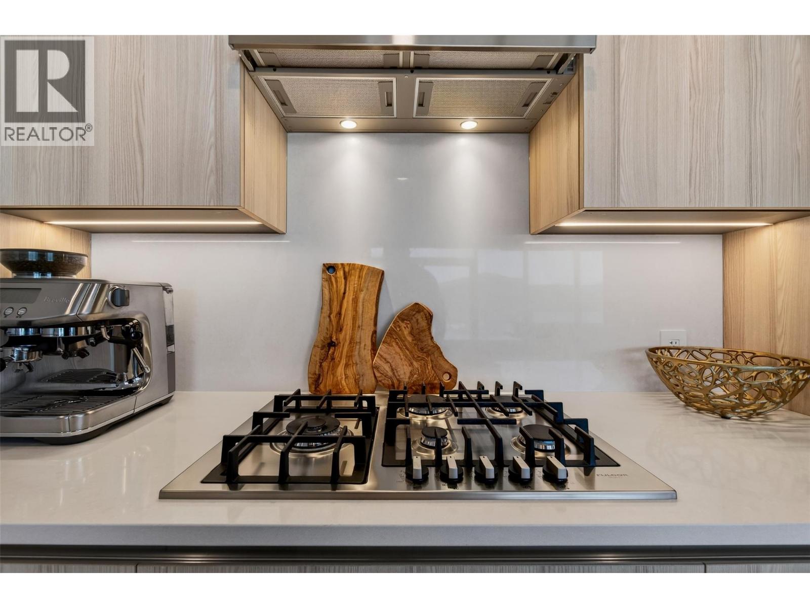 1308 238 Leon Avenue, Kelowna