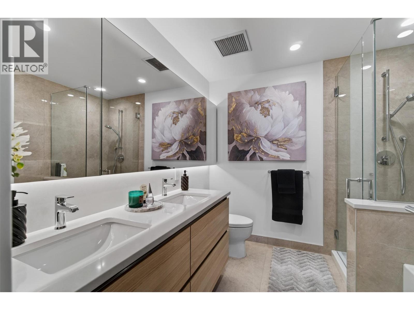 1308 238 Leon Avenue, Kelowna