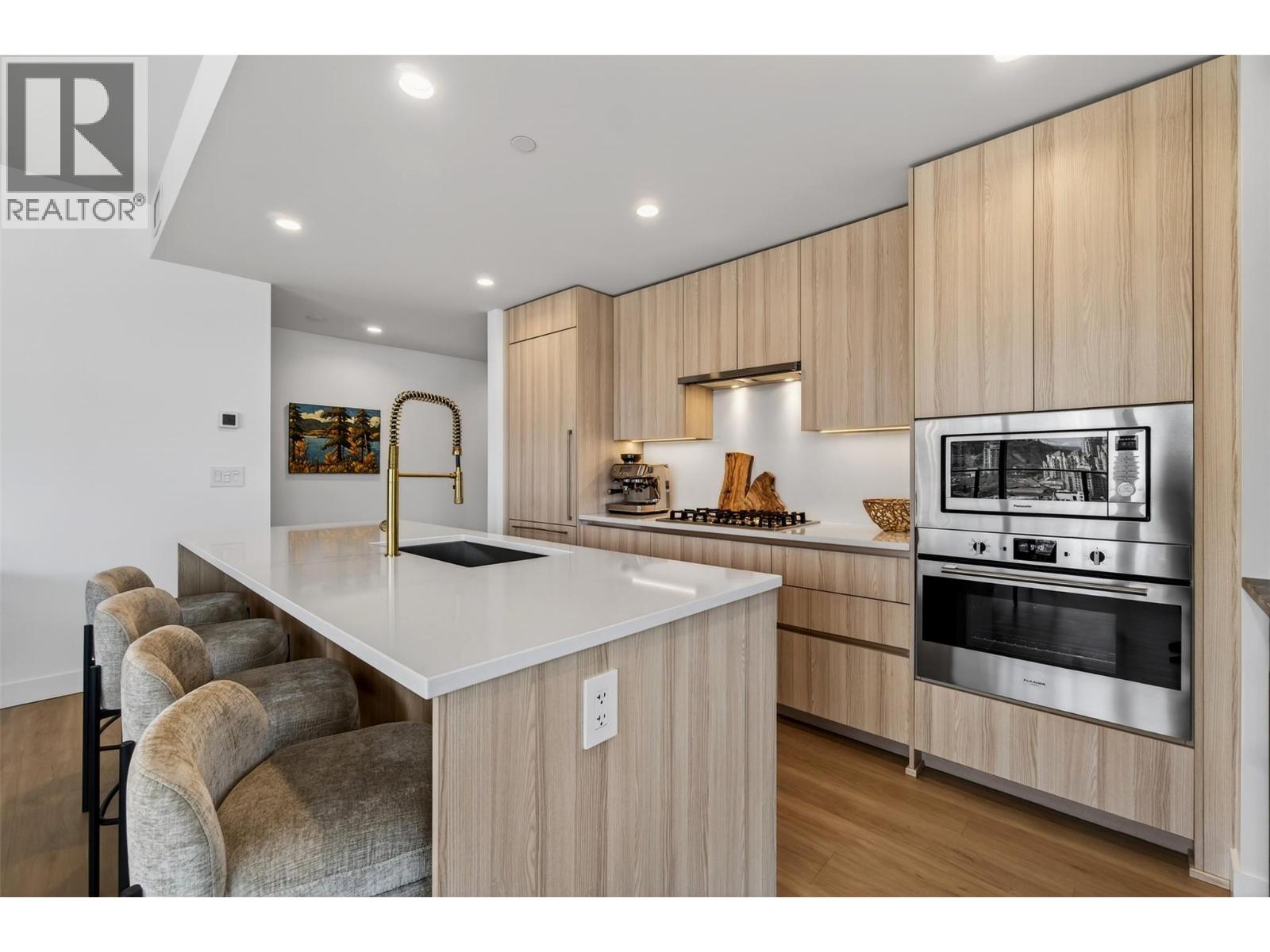 1308 238 Leon Avenue, Kelowna