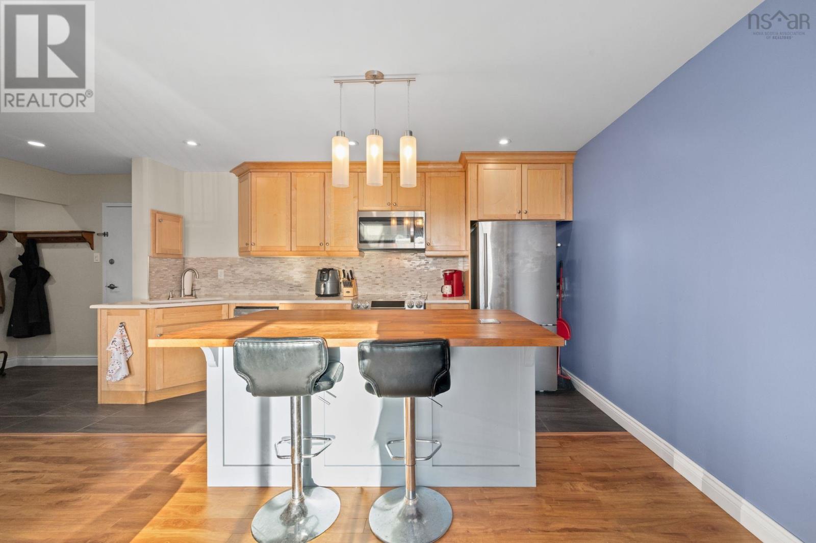 Property 11 of 33 of 310-7 Jamieson Street