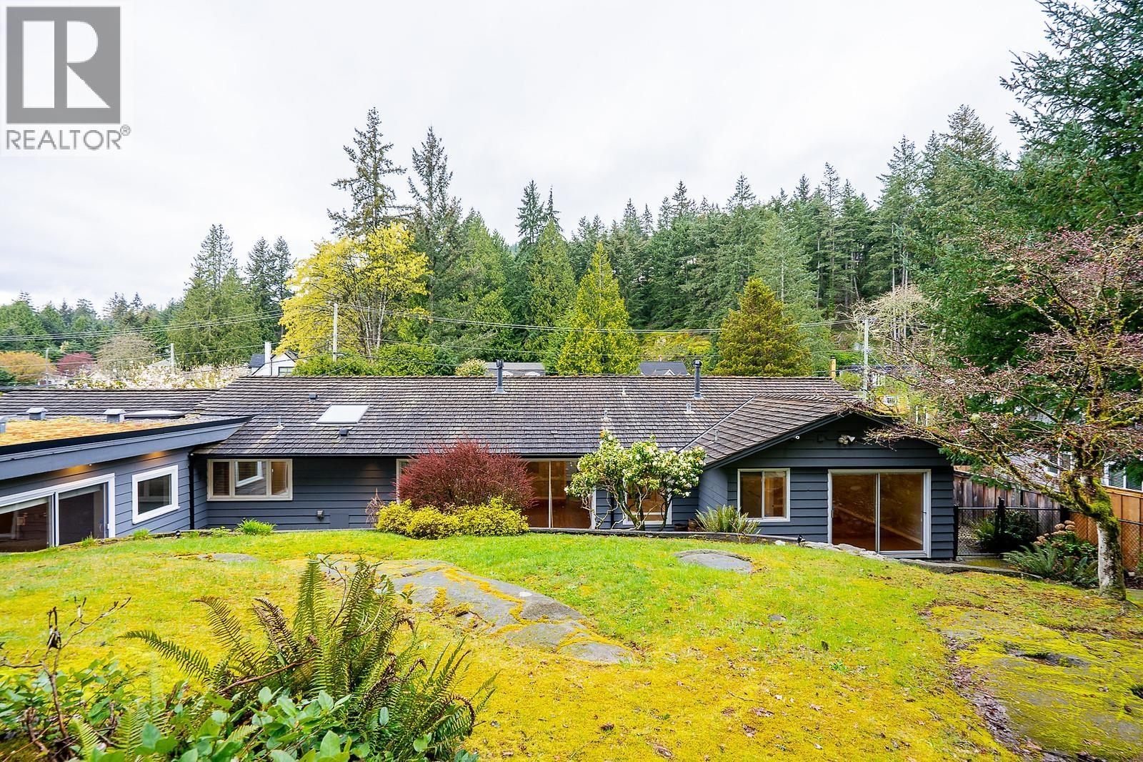 3980 WESTRIDGE AVENUE, West Vancouver