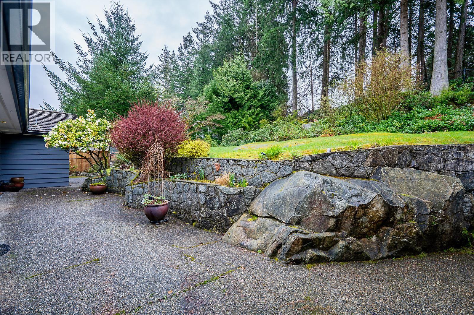 3980 WESTRIDGE AVENUE, West Vancouver