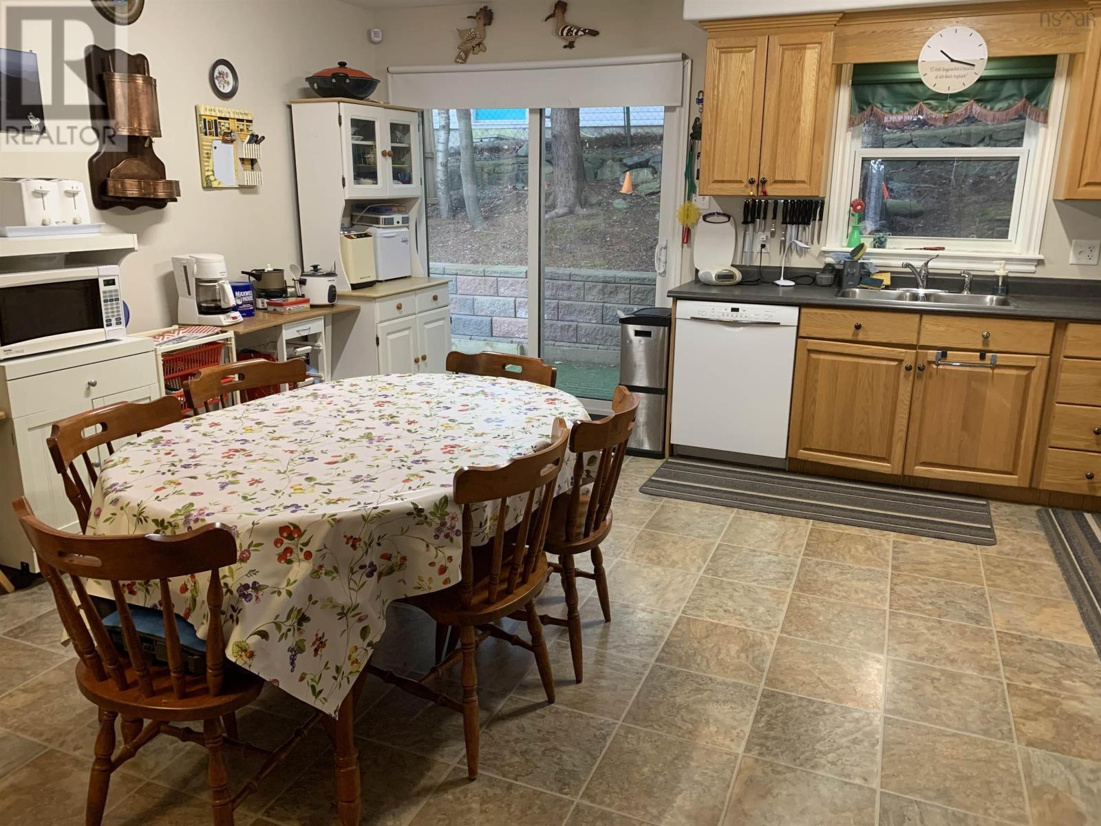 Property 8 of 35 of 4A Rockhaven Drive