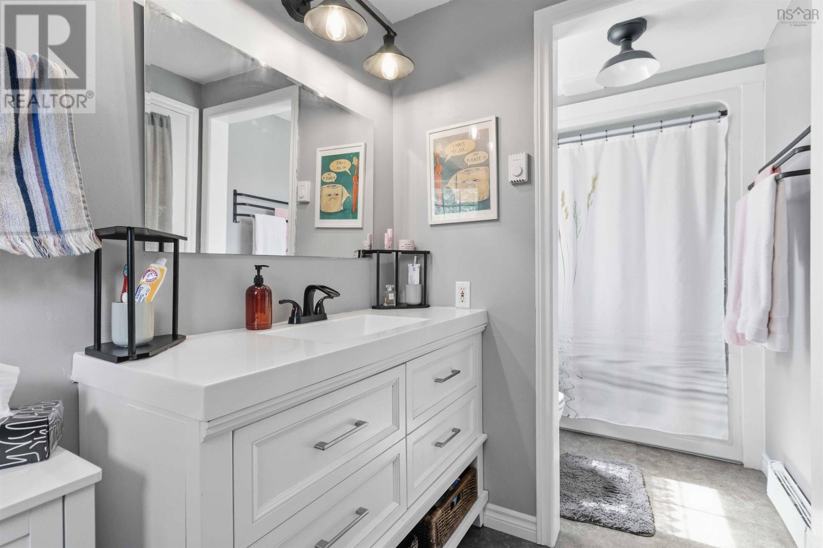 Property 27 of 42 of 110 Horton Avenue