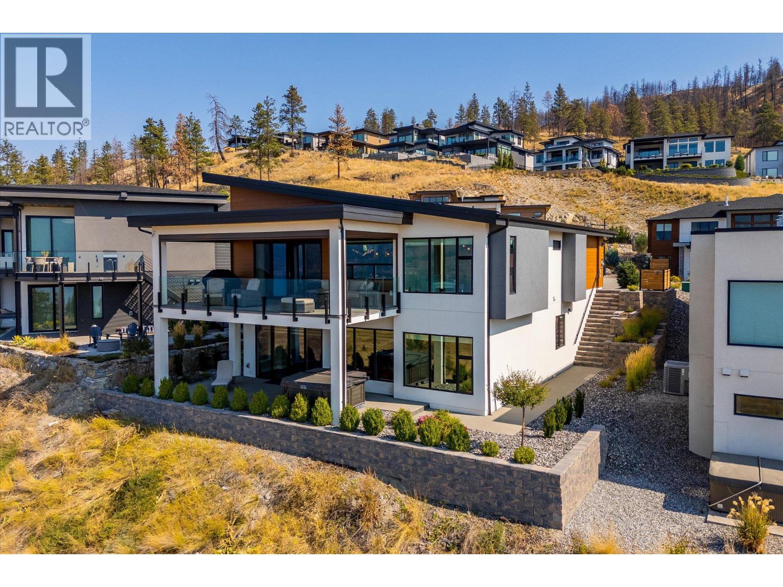 9814 Beacon Hill Crescent, Lake Country