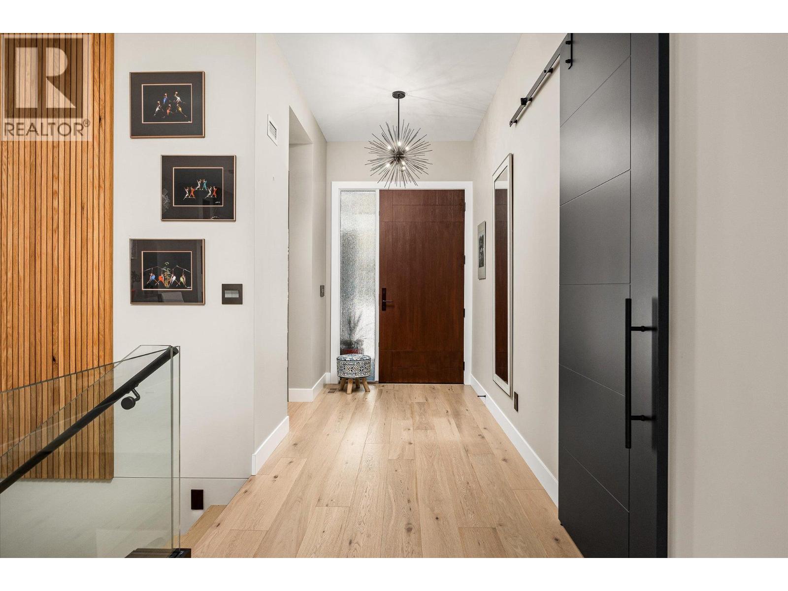 9814 Beacon Hill Crescent, Lake Country