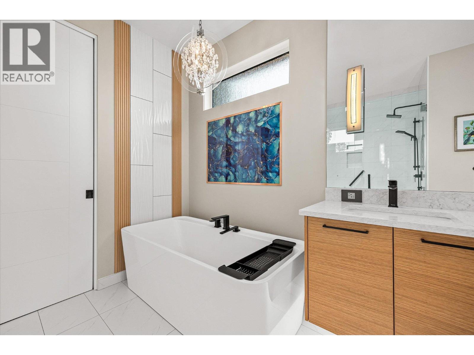 9814 Beacon Hill Crescent, Lake Country