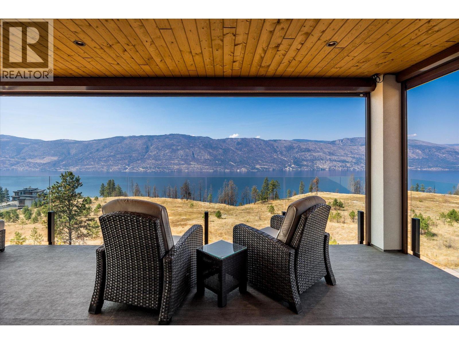 9814 Beacon Hill Crescent, Lake Country