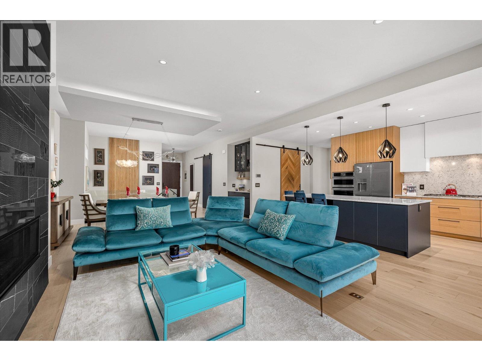 9814 Beacon Hill Crescent, Lake Country