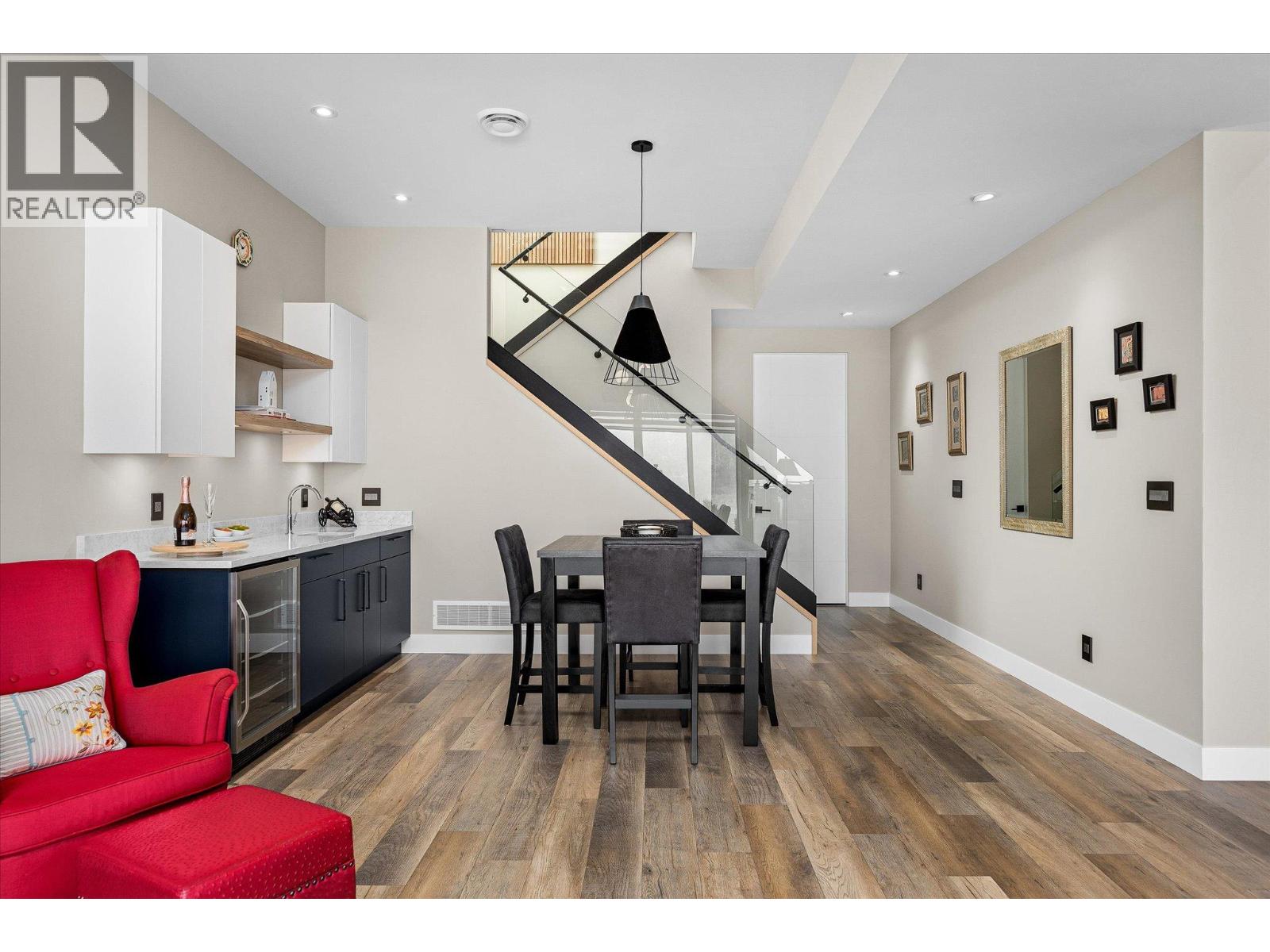 9814 Beacon Hill Crescent, Lake Country