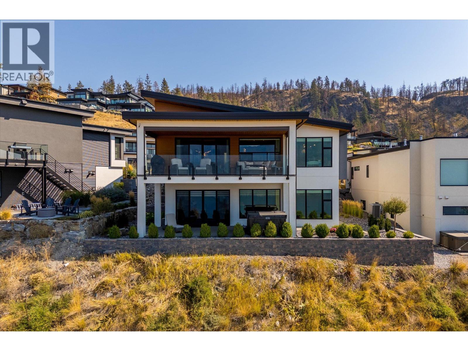 9814 Beacon Hill Crescent, Lake Country