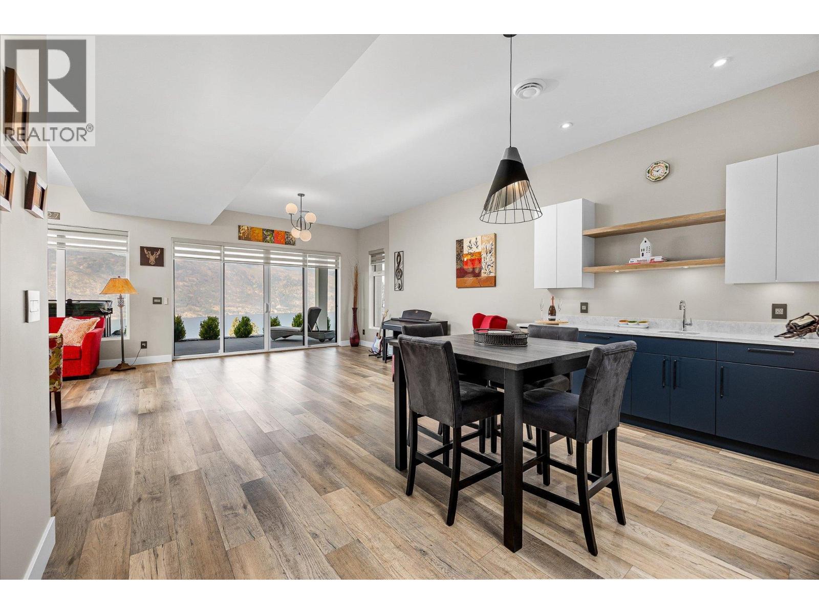 9814 Beacon Hill Crescent, Lake Country