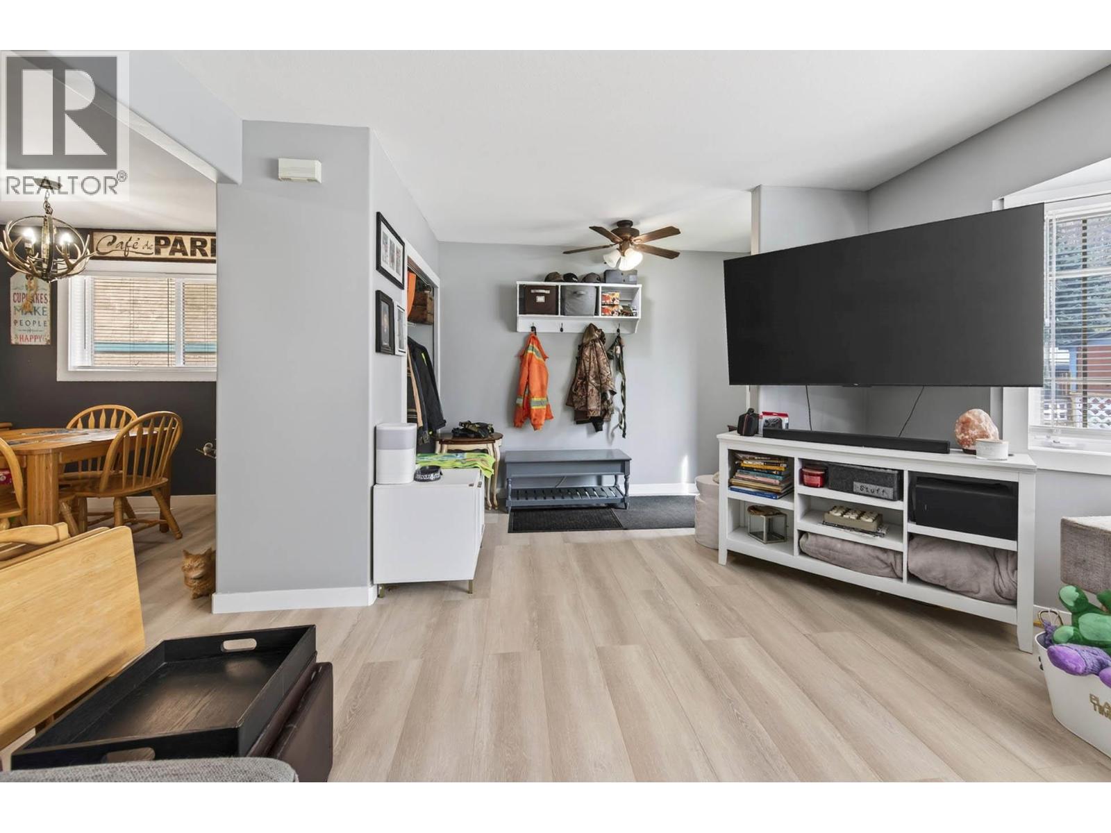 1018 HILLSIDE AVENUE - 10