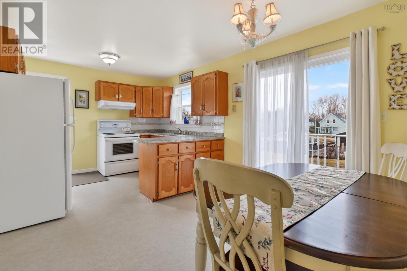 Property 4 of 22 of 62 Monteith Avenue