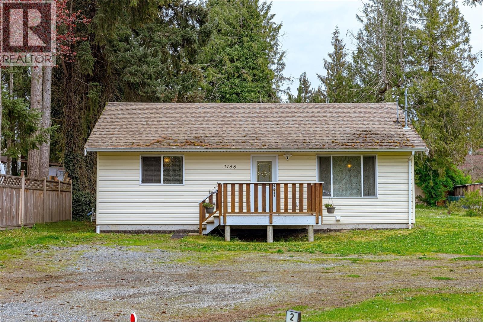2168 Yellow Point Rd - 1