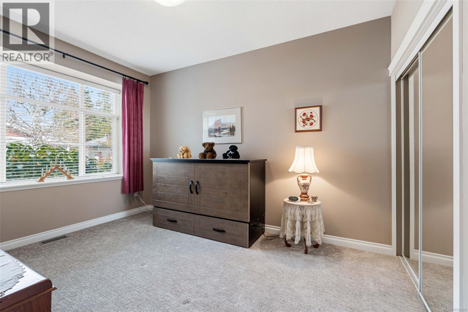 #118 730 BARCLAY CRES - 13