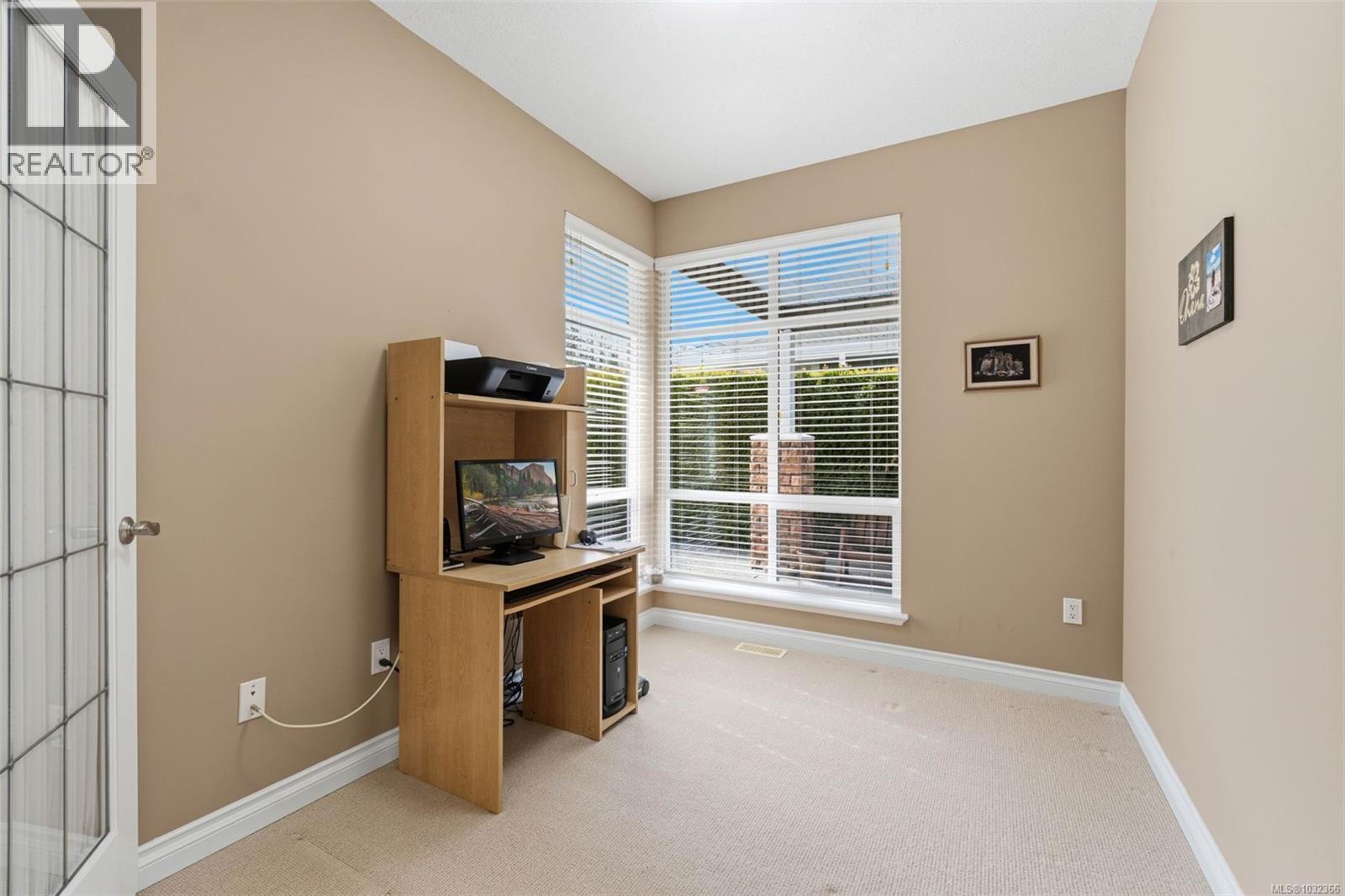 #118 730 BARCLAY CRES - 16