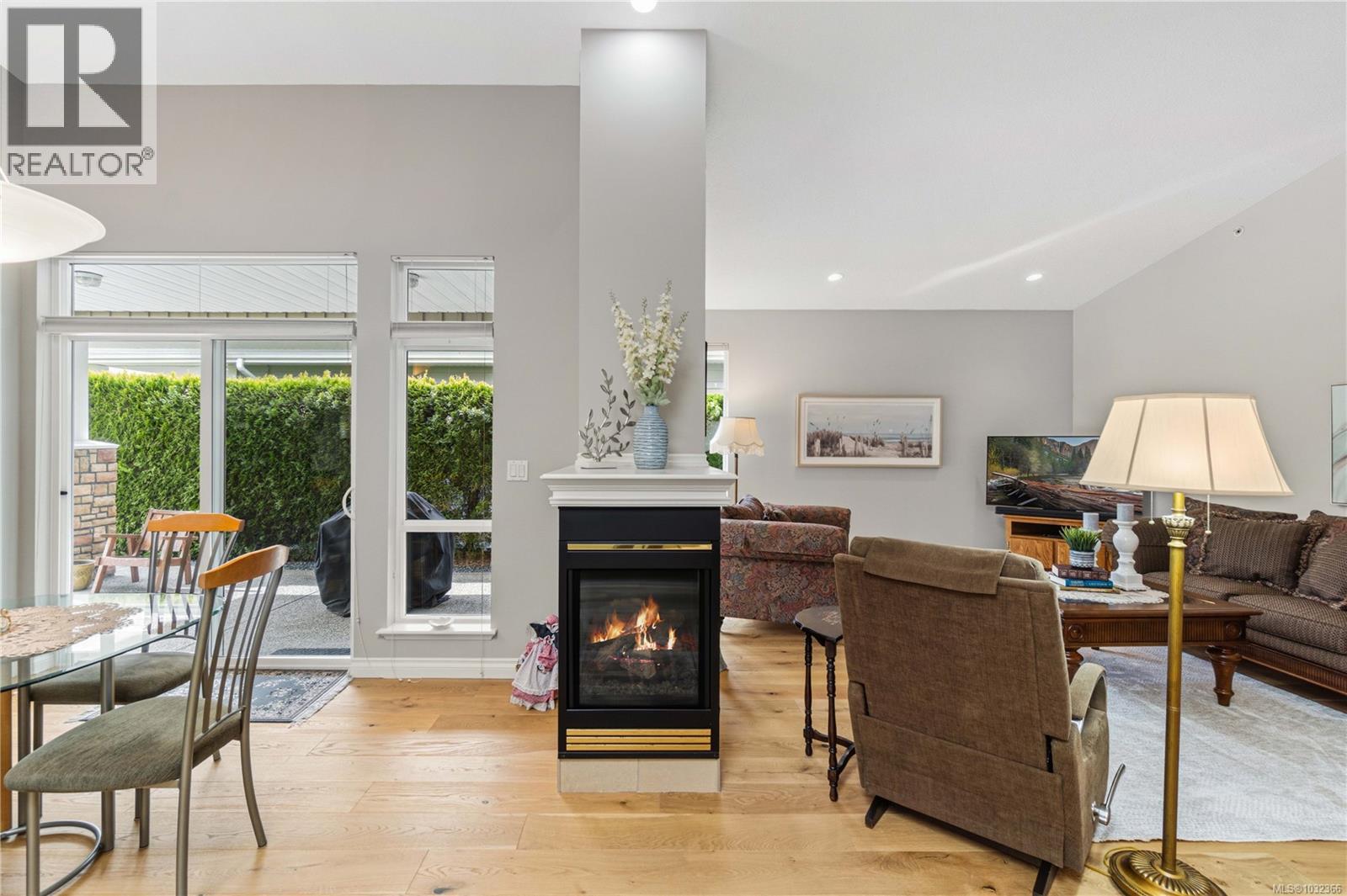 #118 730 BARCLAY CRES - 7