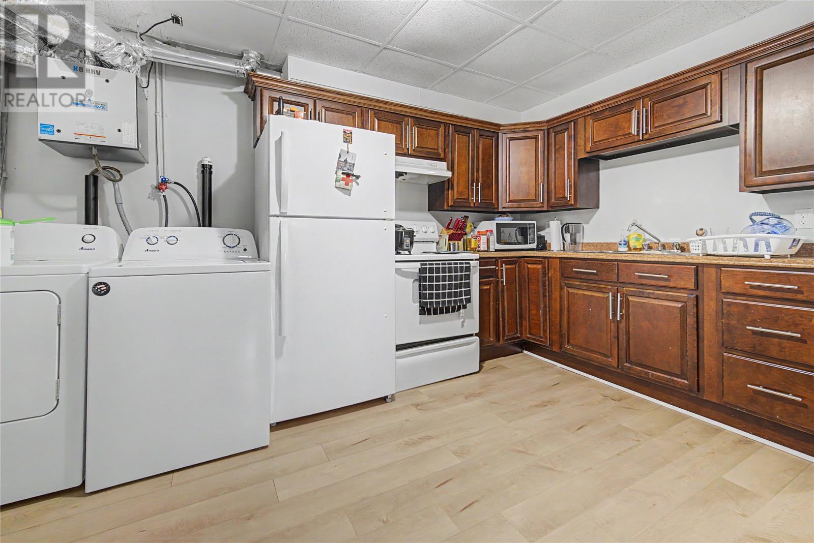 105 Frecker Drive — photo 16