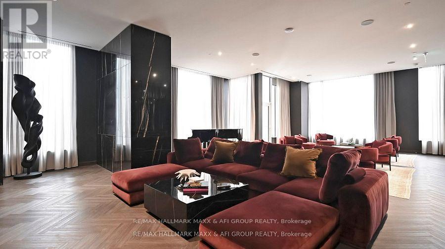 #2510 11 YORKVILLE AVENUE - 39