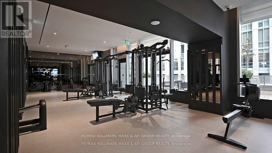#2510 11 YORKVILLE AVENUE - 44