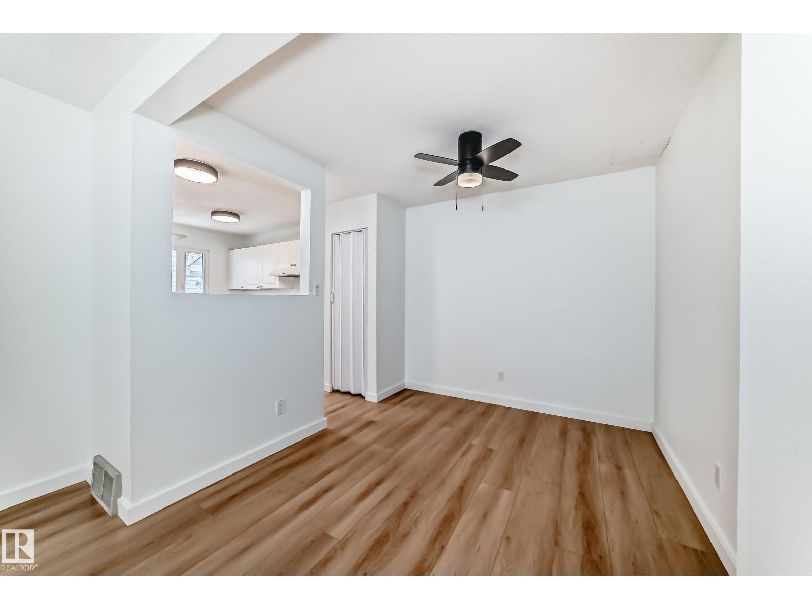 9D CASTLE TC NW - 16