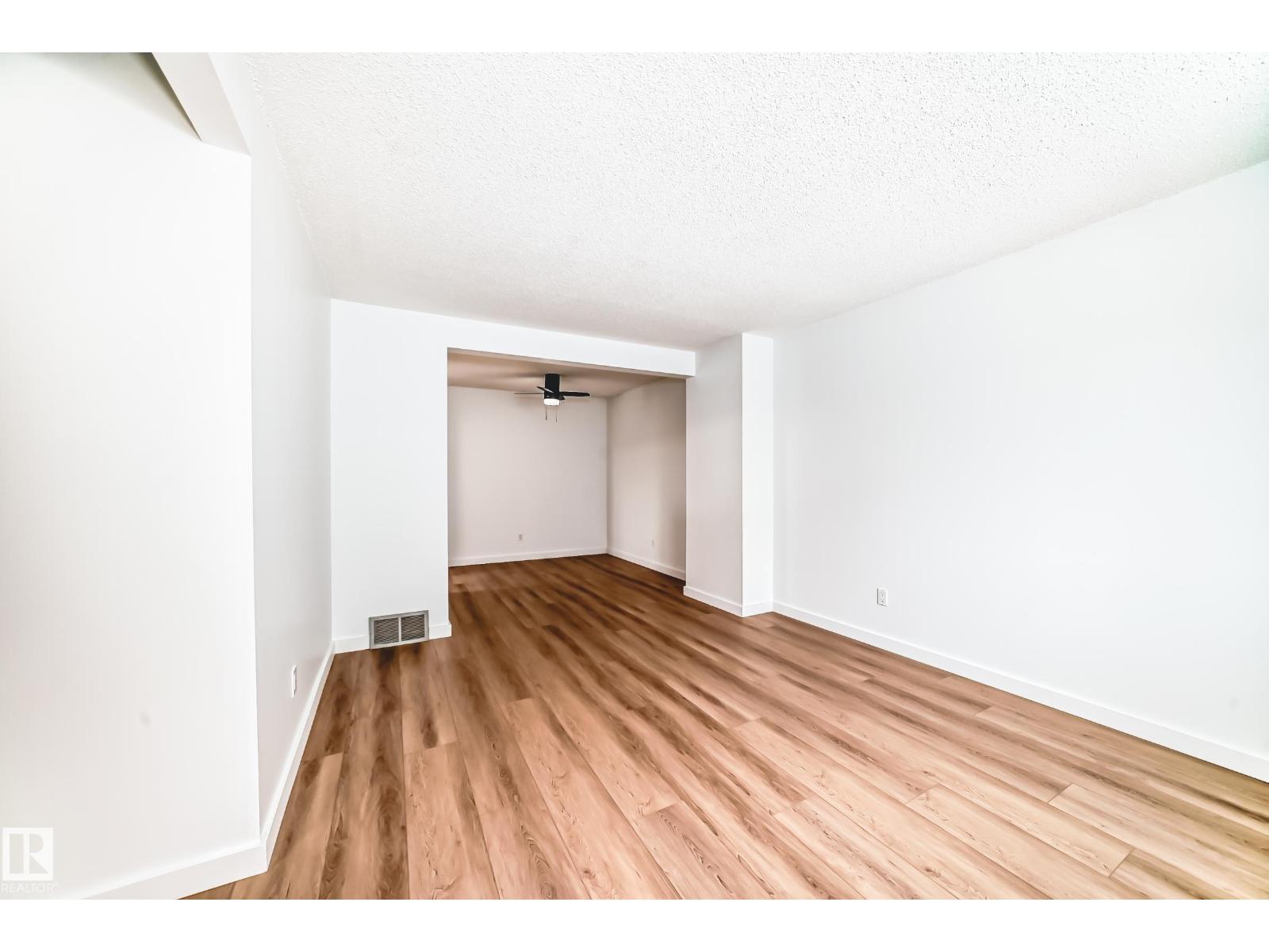 9D CASTLE TC NW - 18