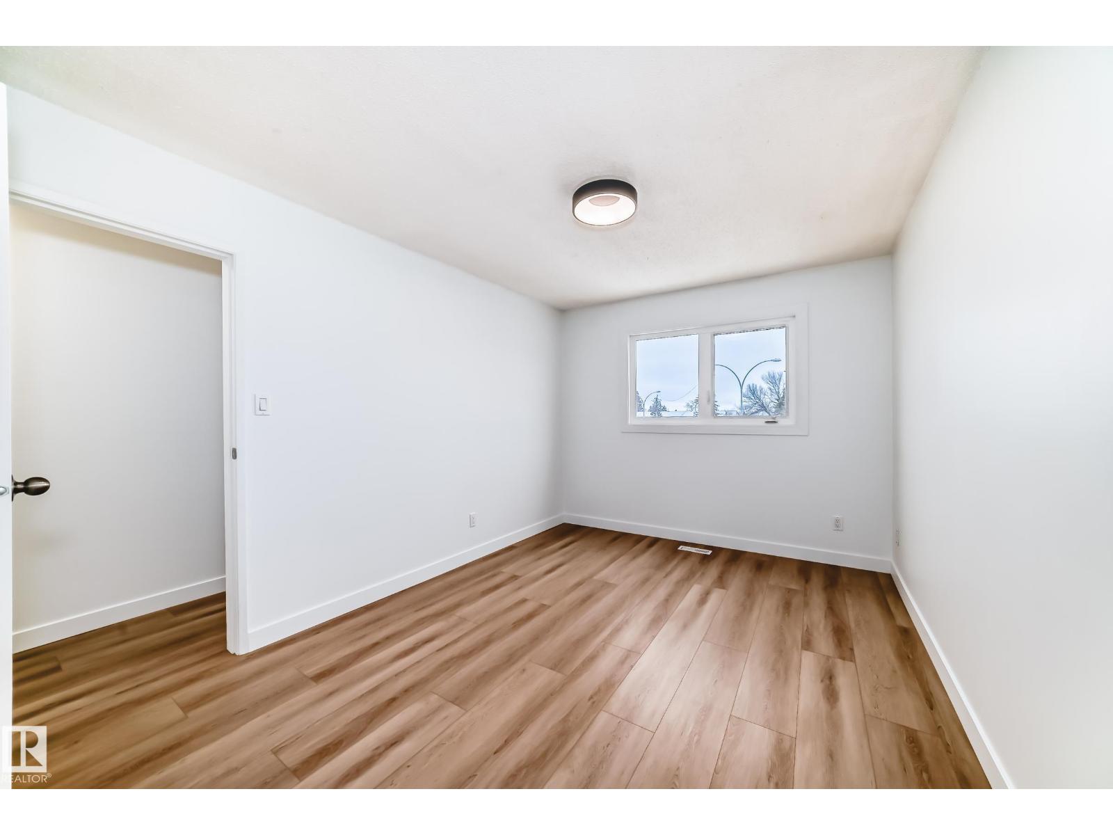 9D CASTLE TC NW - 27