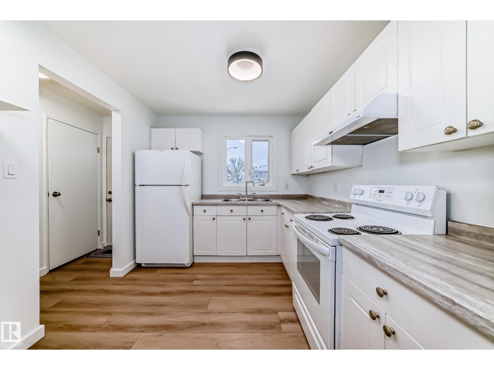 9D CASTLE TC NW - 5