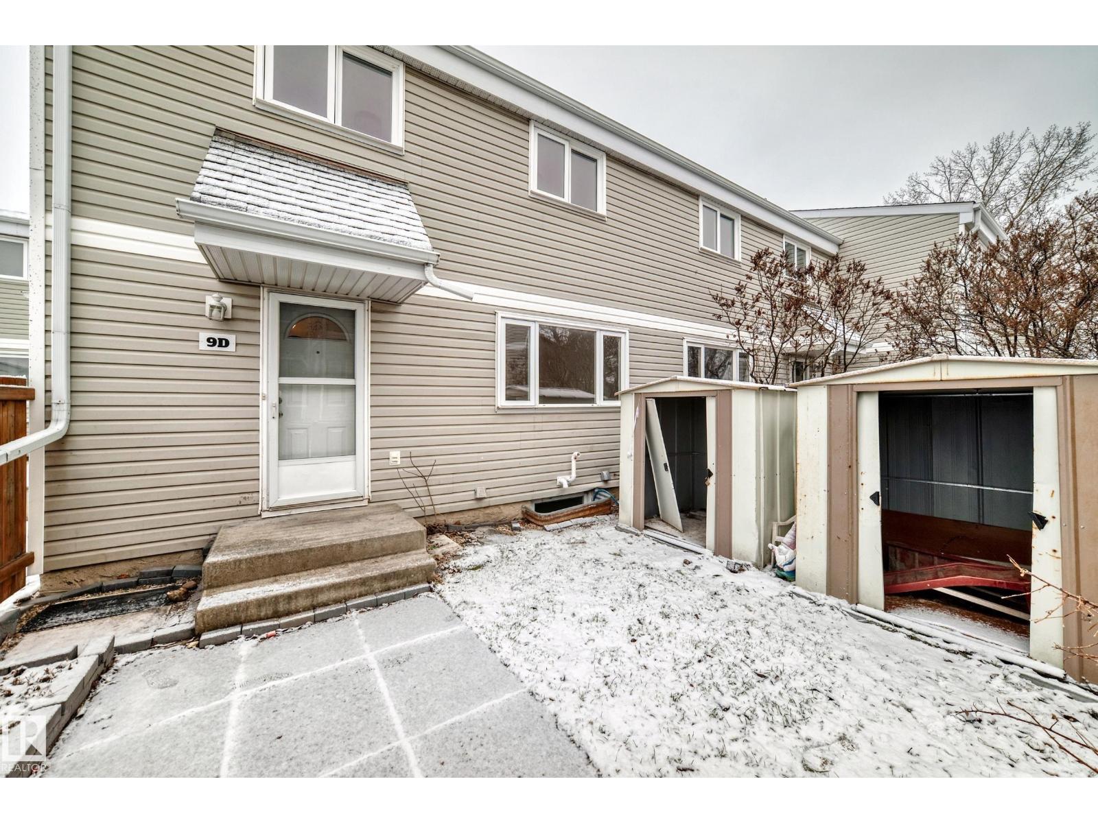 9D CASTLE TC NW - 44