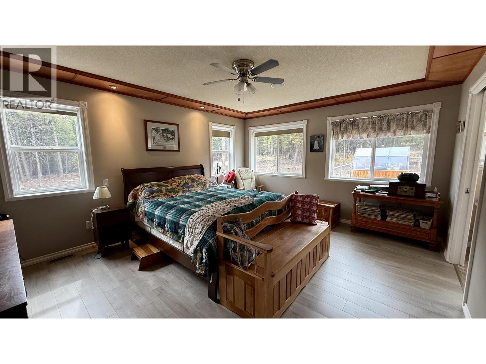 6940 INMAN ROAD - 13