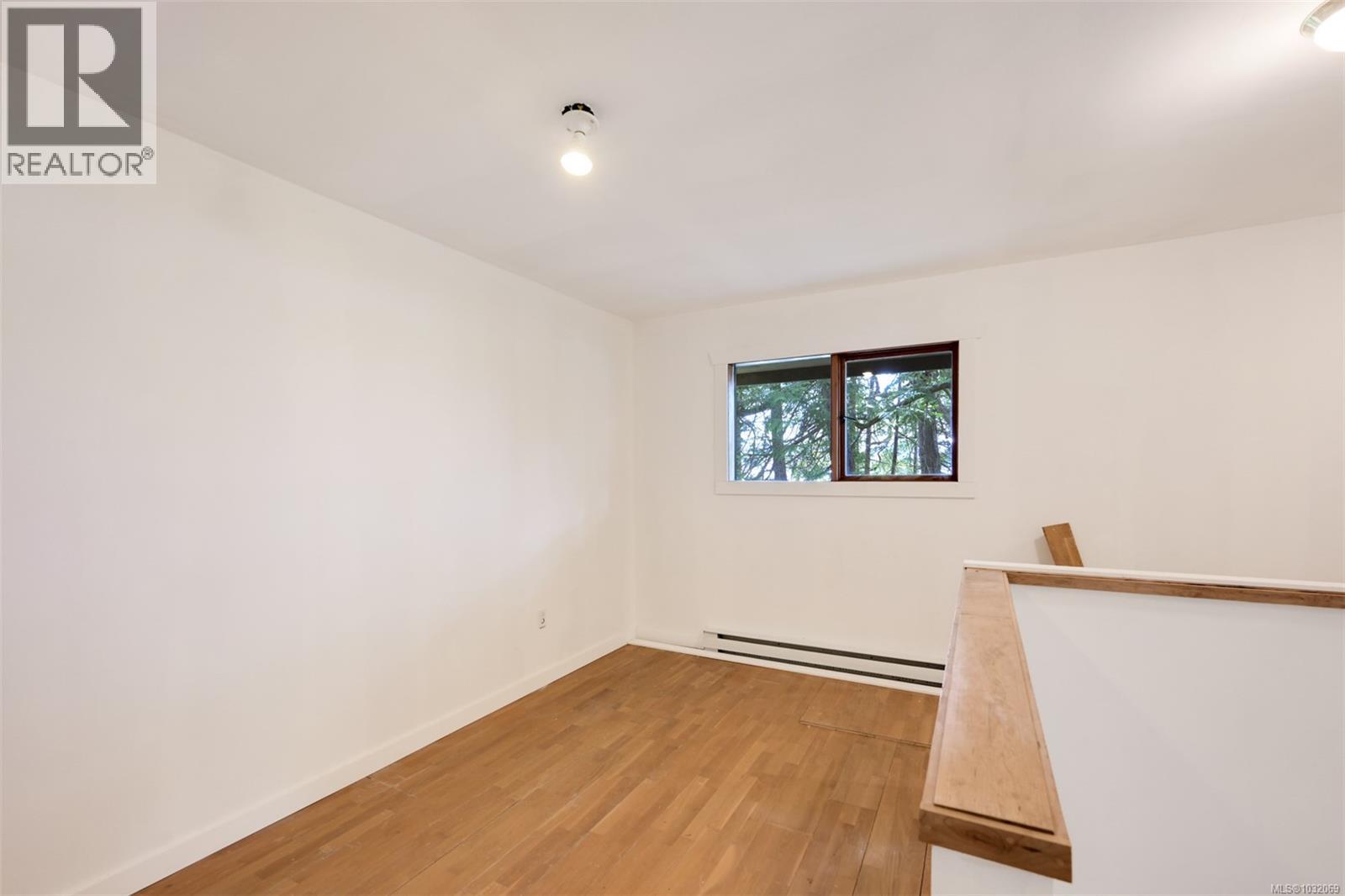 114 Arbutus Rd - 45